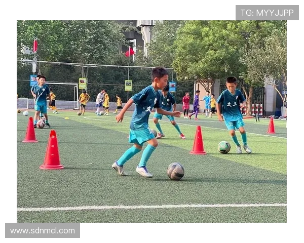 下期跑男将迎来足球明星加盟引发全场热烈互动与精彩对决 下期跑男将迎来足球明星加盟引发全场热烈互动与精彩对决