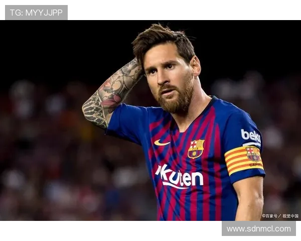 足球明星的光辉与挑战解析：他们如何影响现代足球的魅力与发展